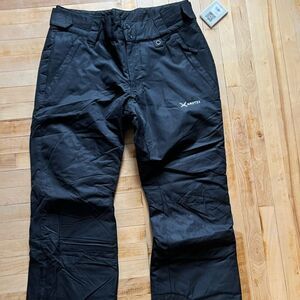 Arctix Black Snowpants, ladies size large, 12-14. NWT